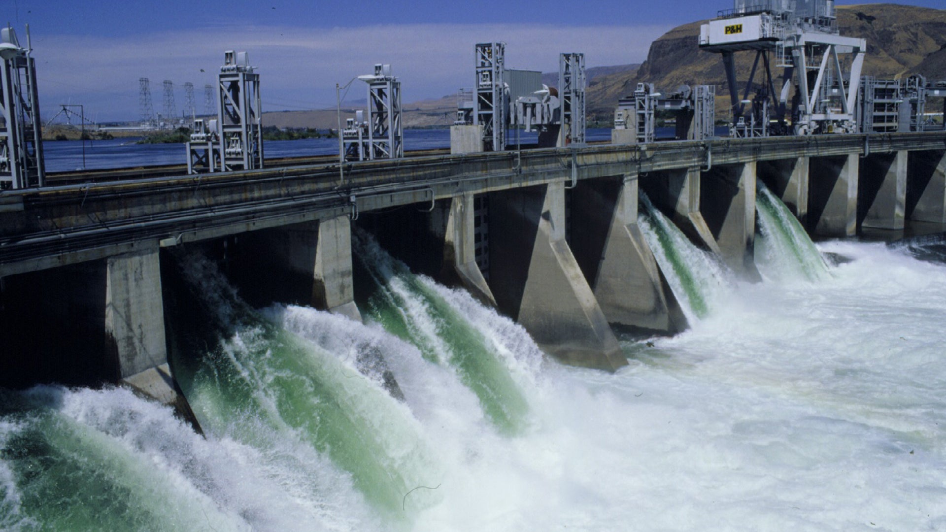 Worker Killed in Rock Island Dam Accident